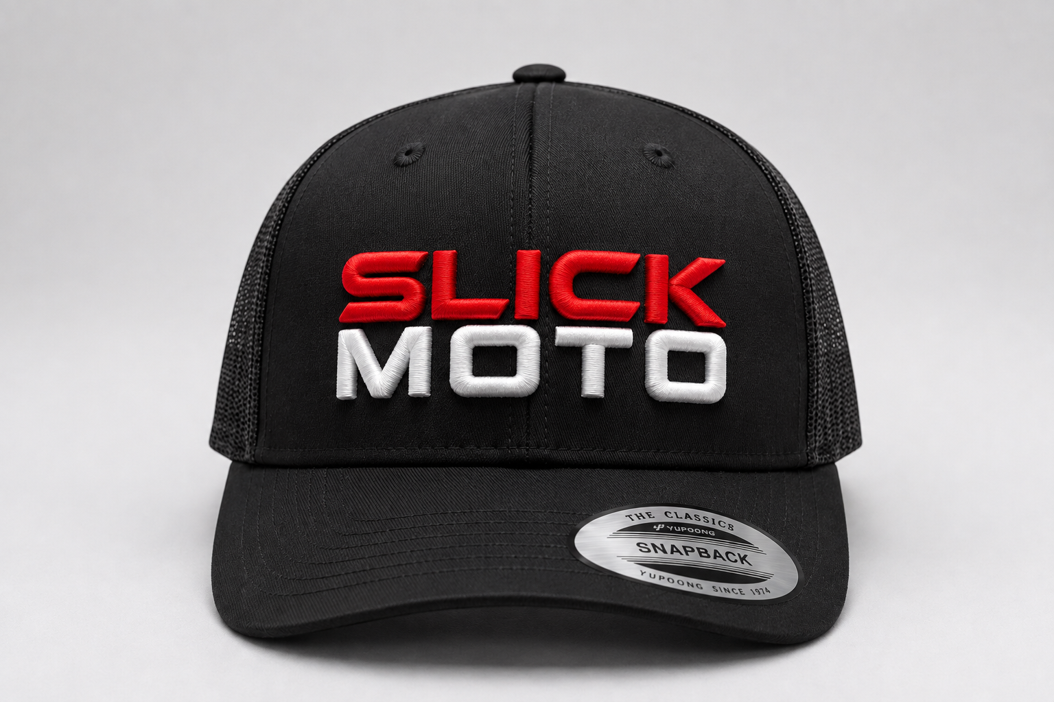 SLICK Moto Black Trucker